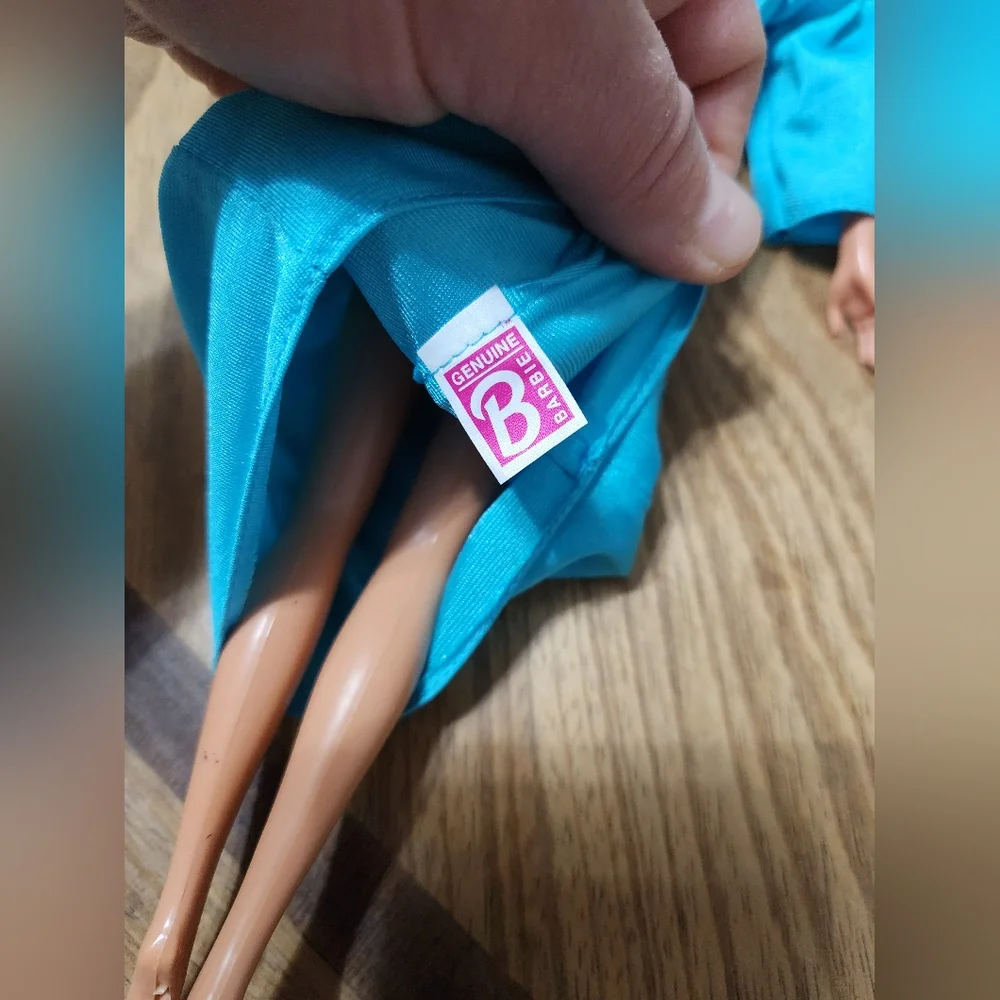 Graduation Barbie Class of 1998